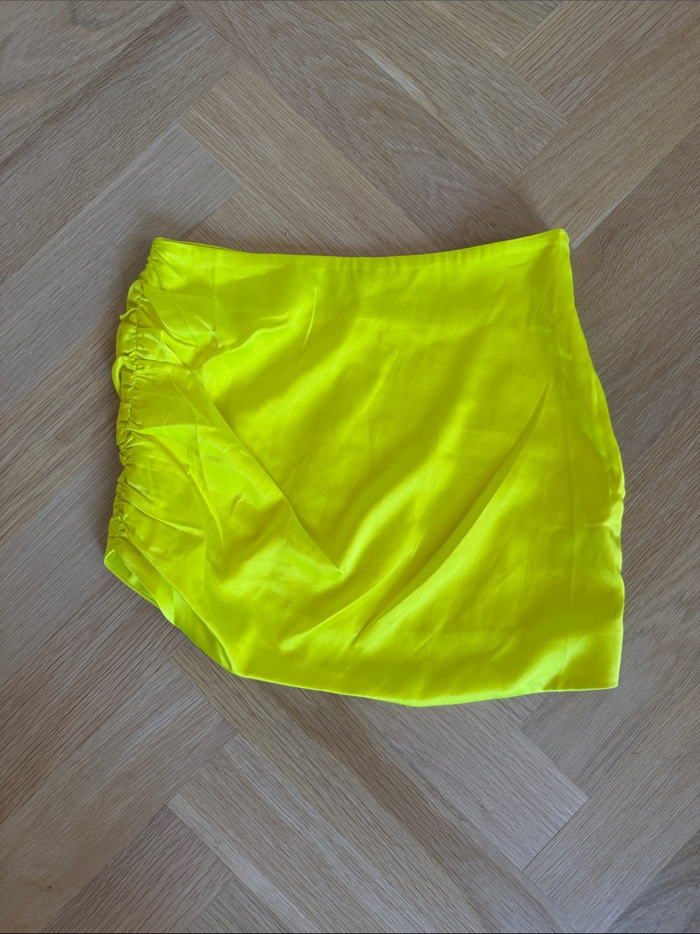 SER.O.YA Neon Yellow Ruched Mini Skirt XS